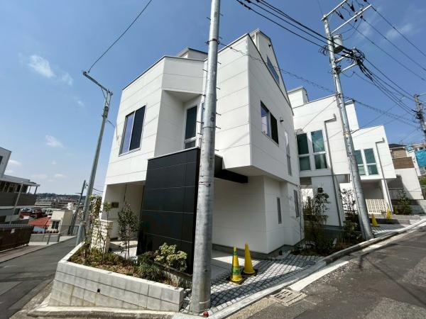 CLUBRURBAN反町全5棟　D号棟
