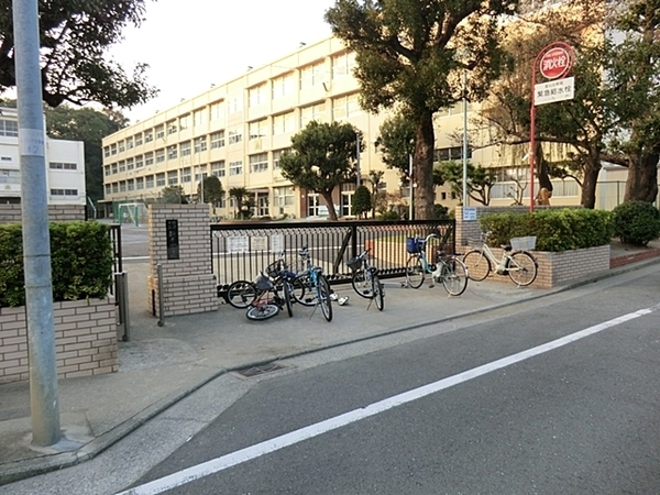 リーブルガーデン保土ケ谷区新井町全3棟 3号棟(横浜市立新井小学校)