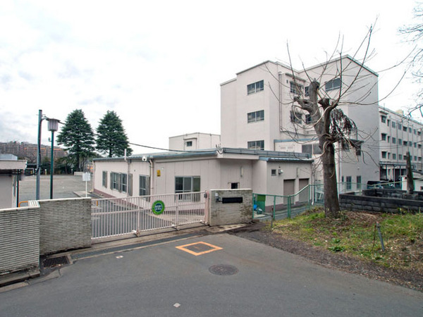 泉区岡津町 C号棟(横浜市立岡津小学校)