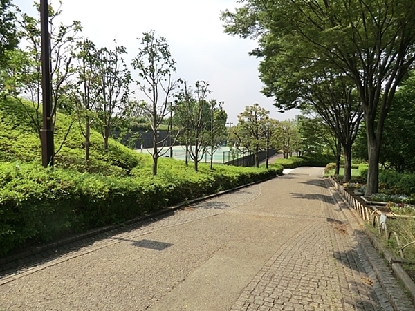 リーブルガーデン旭区中沢2丁目(今川公園)