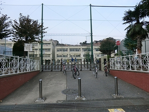 峰岡町2丁目2期全5棟 5号棟(横浜市立峯小学校)