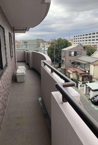 クレッセント大倉山西
