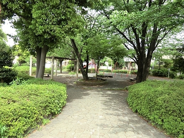 都筑区荏田南3丁目(荏田南さくら公園)