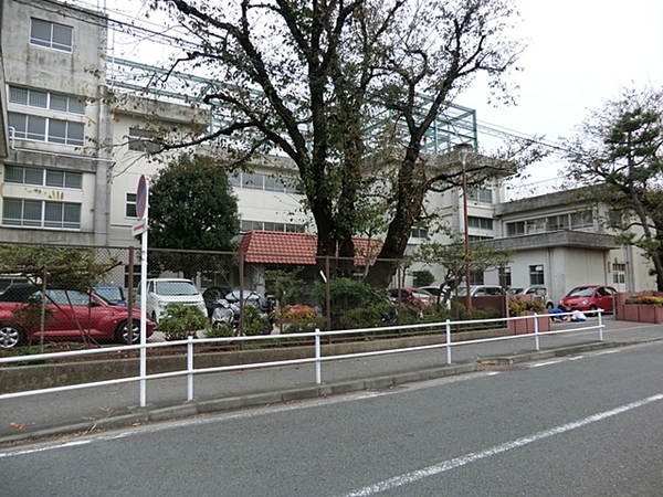 旭区さちが丘　1号棟(横浜市立万騎が原中学校)