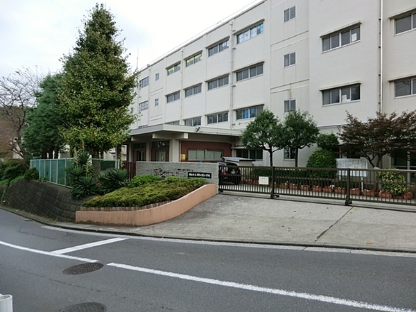 リーブルガーデン旭区万騎が原全2棟1号棟(横浜市立万騎が原小学校)