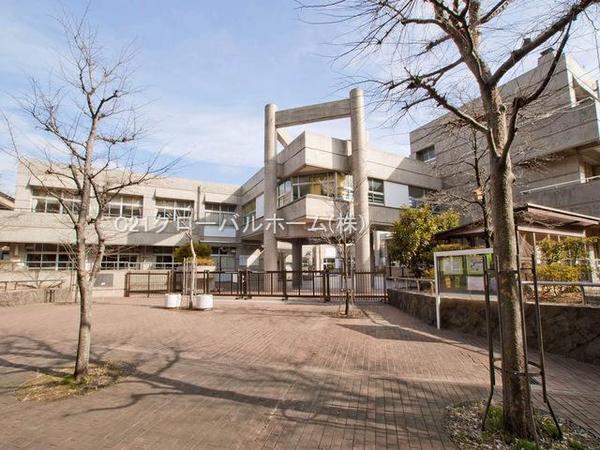 けやきが丘住宅10号棟(横浜市立荏田東第一小学校)