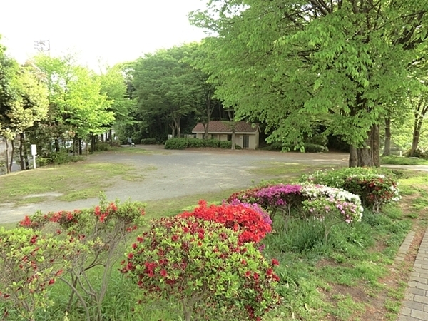けやきが丘住宅10号棟(鴨池公園)
