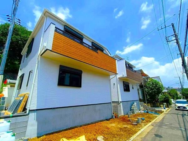 神奈川区白幡西町全2棟　1号棟