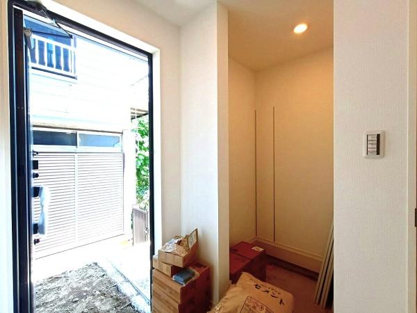 神奈川区白幡西町全2棟　2号棟