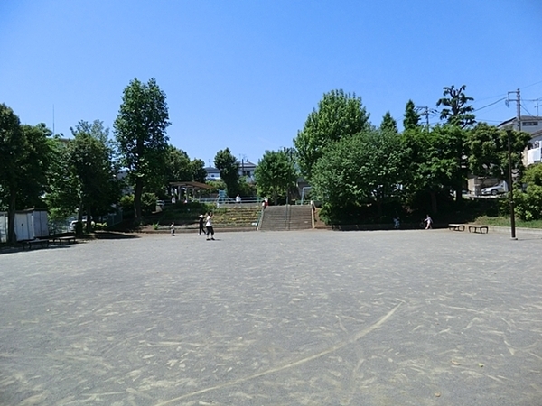 横浜市神奈川区松見町2丁目の中古一戸建て(松見八幡公園)