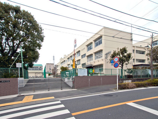 横浜市泉区上飯田町の中古一戸建て(横浜市立上飯田小学校)