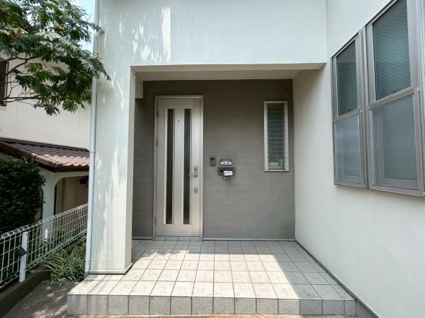 横浜市神奈川区栗田谷の中古一戸建て