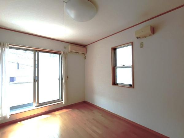 横浜市神奈川区栗田谷の中古一戸建て