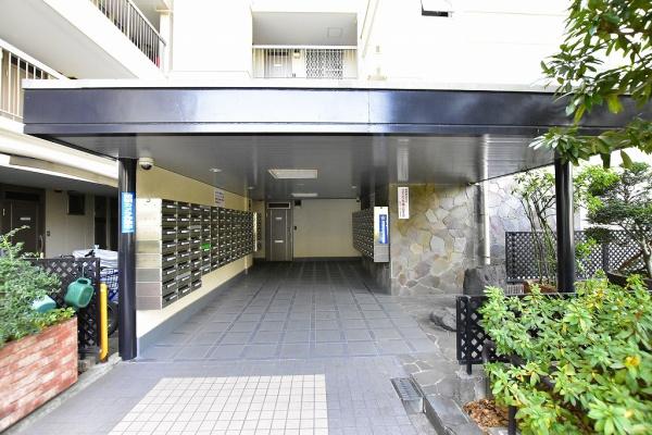 妙蓮寺コーポラス(エントランス)