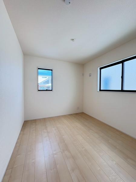 リーブルガーデン港北区大曽根3丁目全2棟 1号棟(洋室)