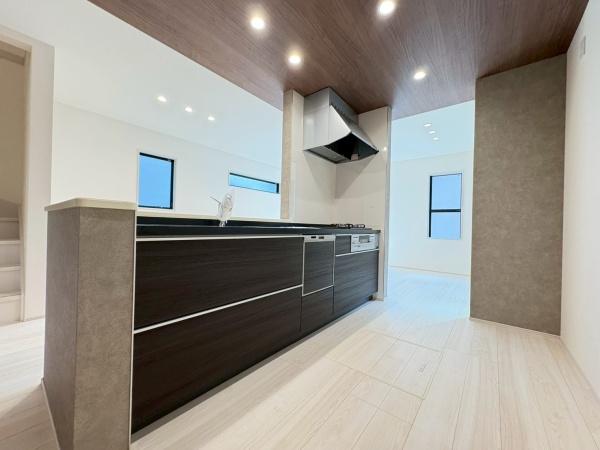 リーブルガーデン港北区大曽根3丁目全2棟 2号棟(キッチン)