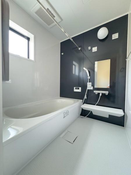 リーブルガーデン港北区大曽根3丁目全2棟 2号棟(バス)