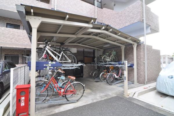 アルカサル岸谷