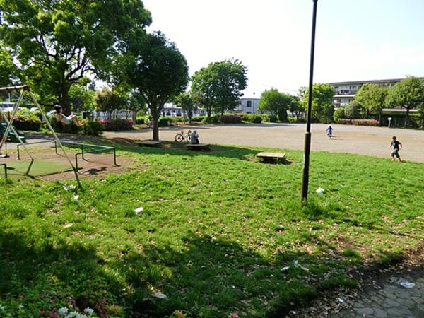 リーブルガーデン港北区小机町(小机町第三公園)