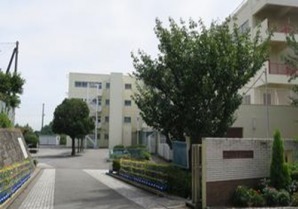 日神パレステージ中山(横浜市立中山小学校)