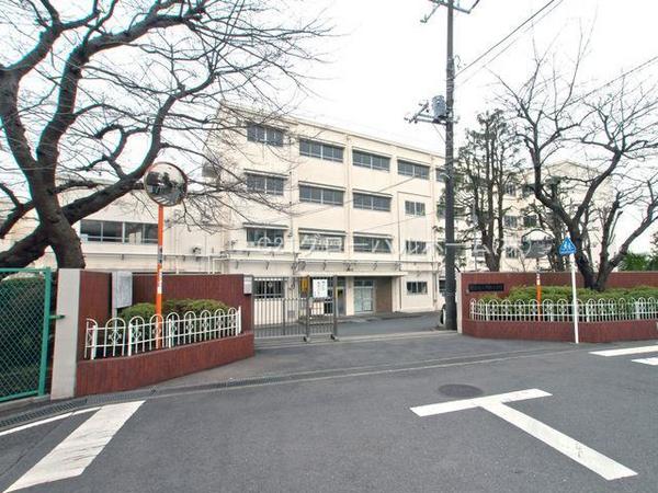 泉区中田西3丁目(横浜市立中田小学校)