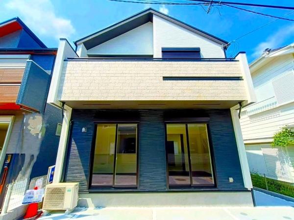ブルーミングガーデン神奈川区神大寺4丁目全2棟　2号棟