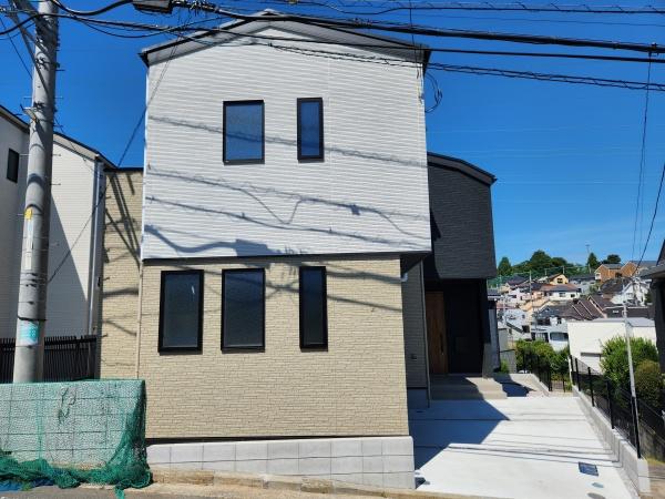 鶴見区上の宮1丁目全2棟　B棟