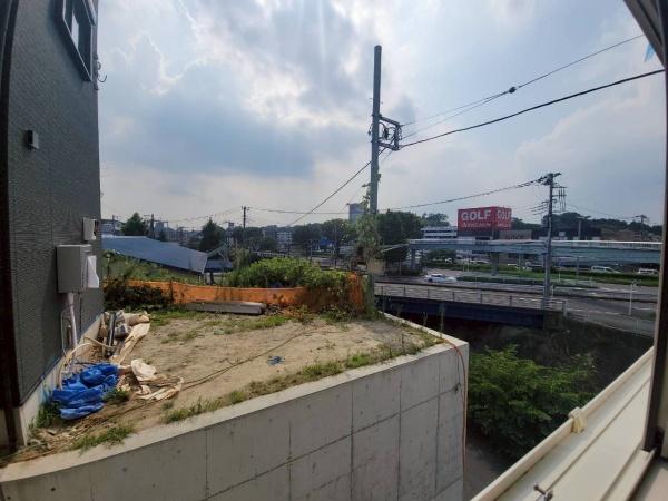 港北区鳥山町全3棟　B号棟