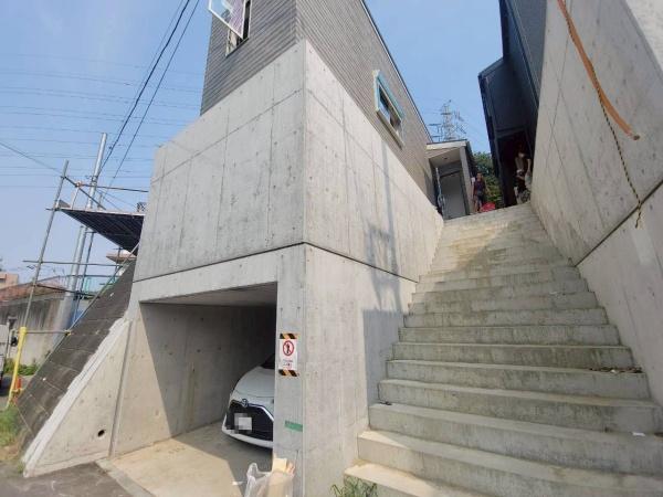 港北区鳥山町全3棟　B号棟