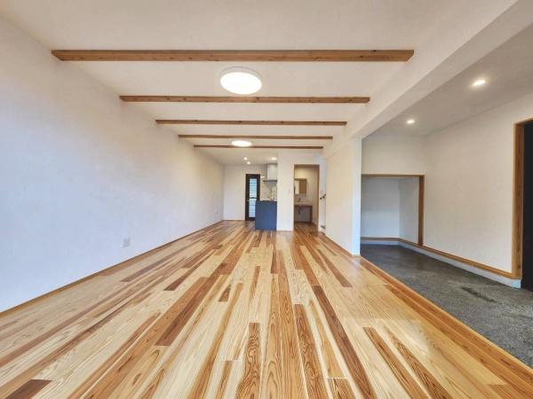 中区本牧大里町