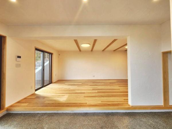 中区本牧大里町