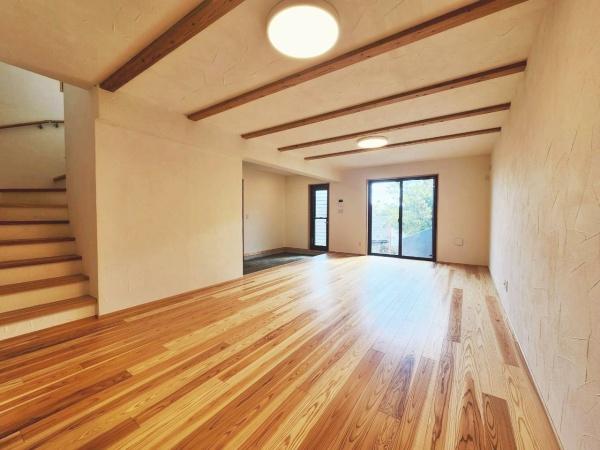 中区本牧大里町