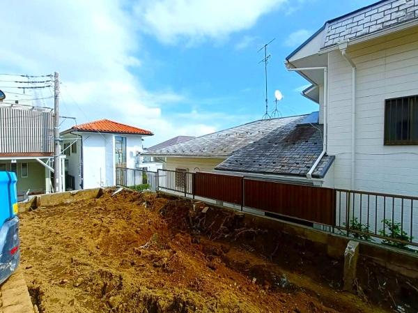 横浜市神奈川区旭ケ丘の土地(現地土地写真)