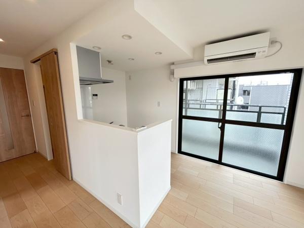 マイキャッスル横浜吉野町(リビング)