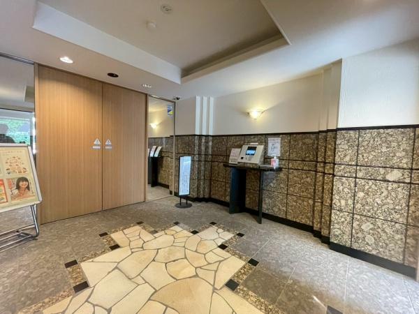 コスモ三ツ沢ガーデン山(エントランス)