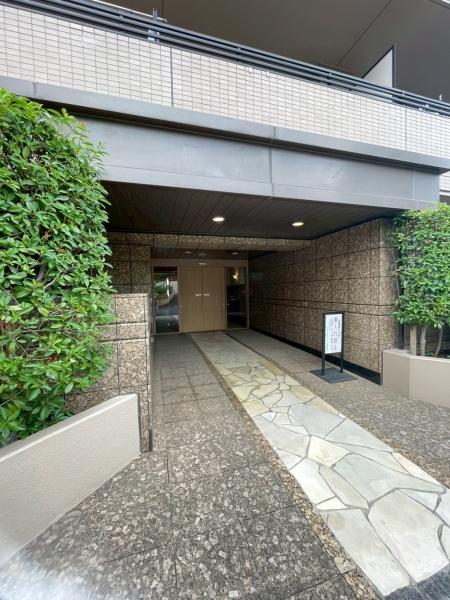 コスモ三ツ沢ガーデン山(エントランス)