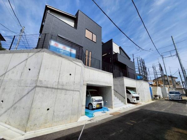 港北区篠原東2丁目全12棟 D棟(前面道路含む現地写真)