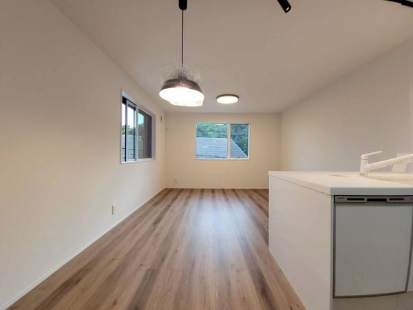 港南区港南1丁目全2棟　1号棟