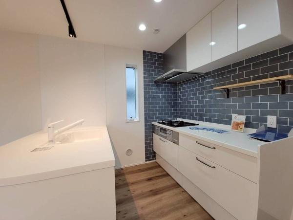 港南区港南1丁目全2棟　1号棟