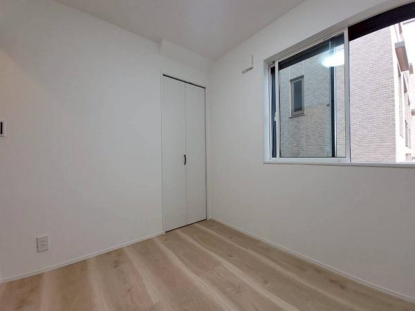 港南区港南1丁目全2棟　2号棟