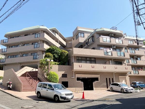 ロイヤルプラザ三ツ沢