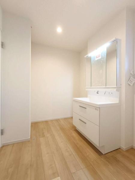 神奈川区三枚町2期