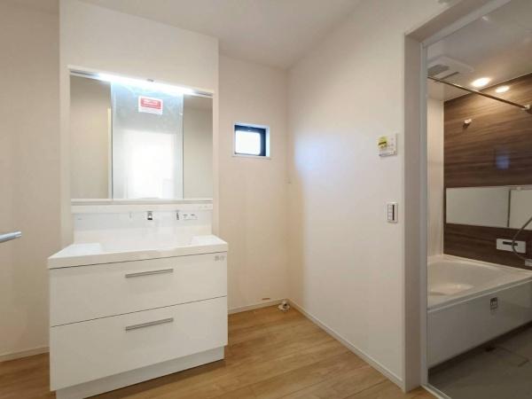 神奈川区三枚町2期