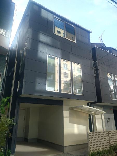 西区花咲町4丁目