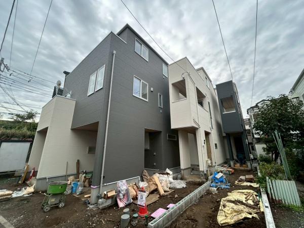 神奈川区入江1丁目全3棟　2号棟