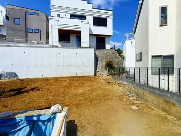 横浜市神奈川区二本榎の土地(現地土地写真)