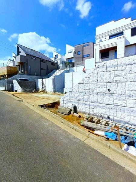 横浜市神奈川区二本榎の土地(前面道路含む現地写真)