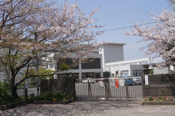 鎌倉市津の土地(鎌倉市立西鎌倉小学校)