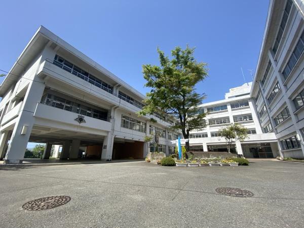 鎌倉市津の土地(鎌倉市立手広中学校)