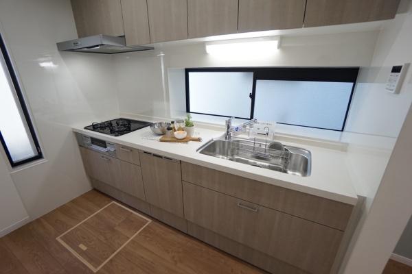 横浜市港北区篠原町の中古一戸建て(キッチン)